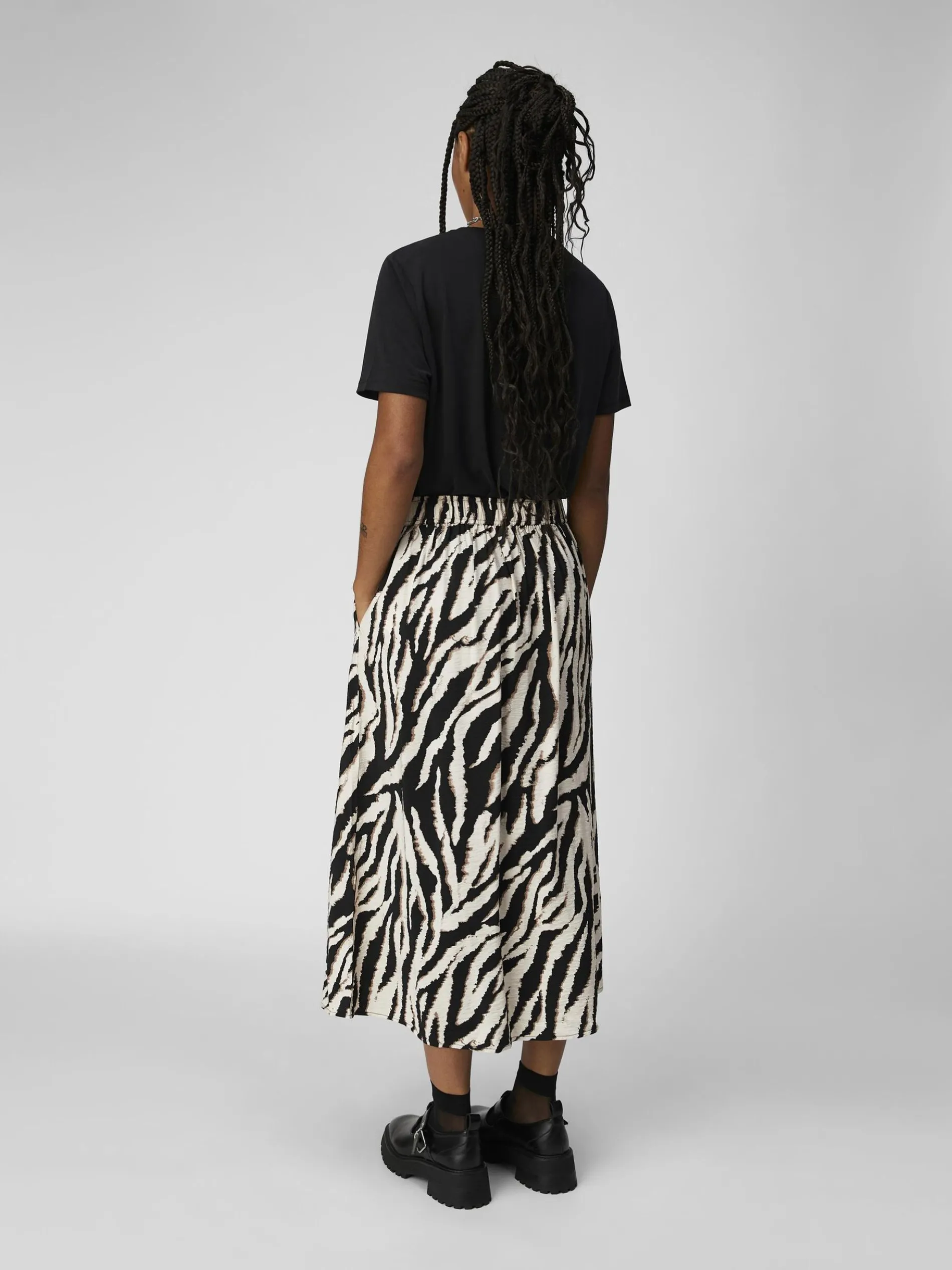 BEDRUKT MIDDELLANGE ROK