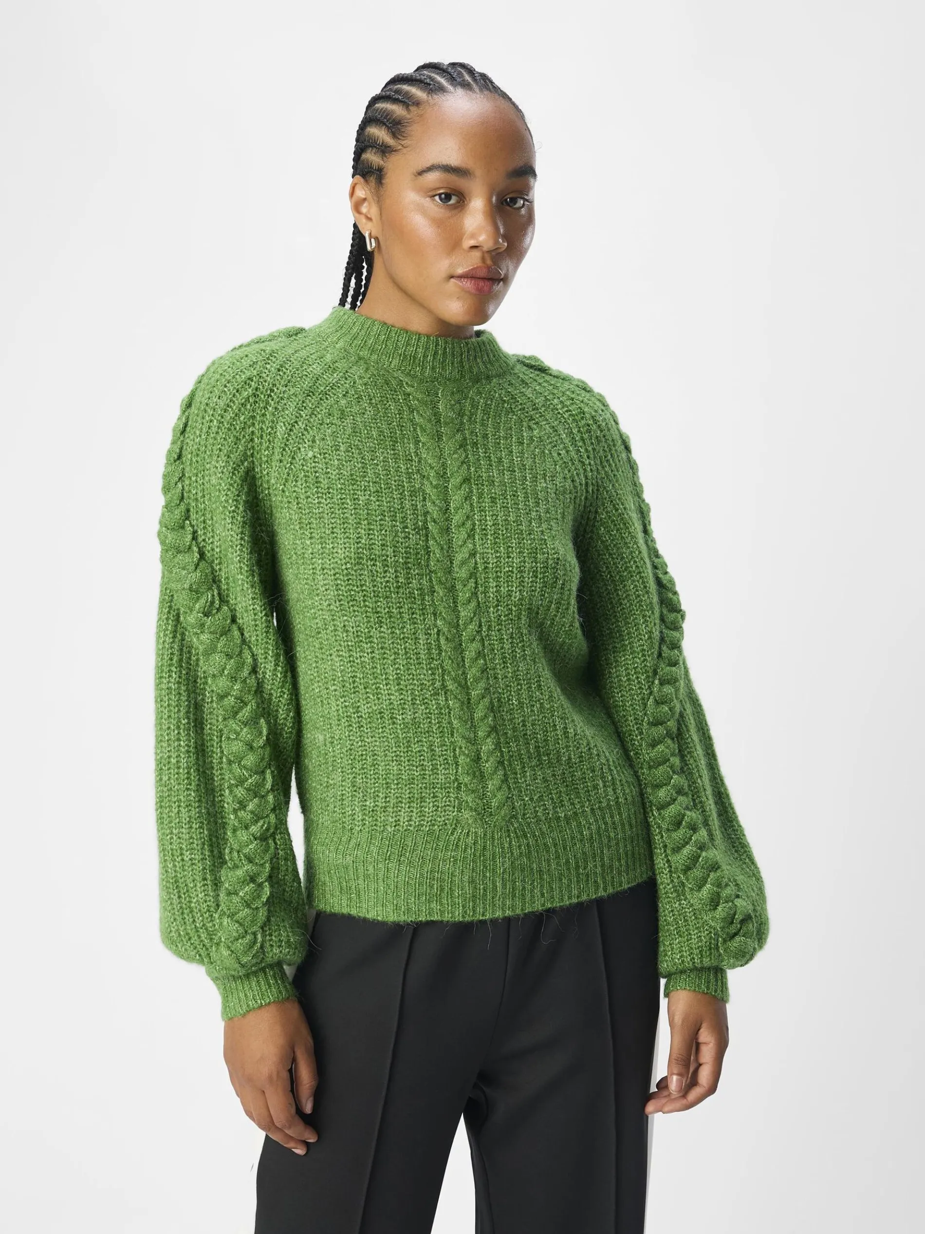 GEBREIDE KABELS SWEATER