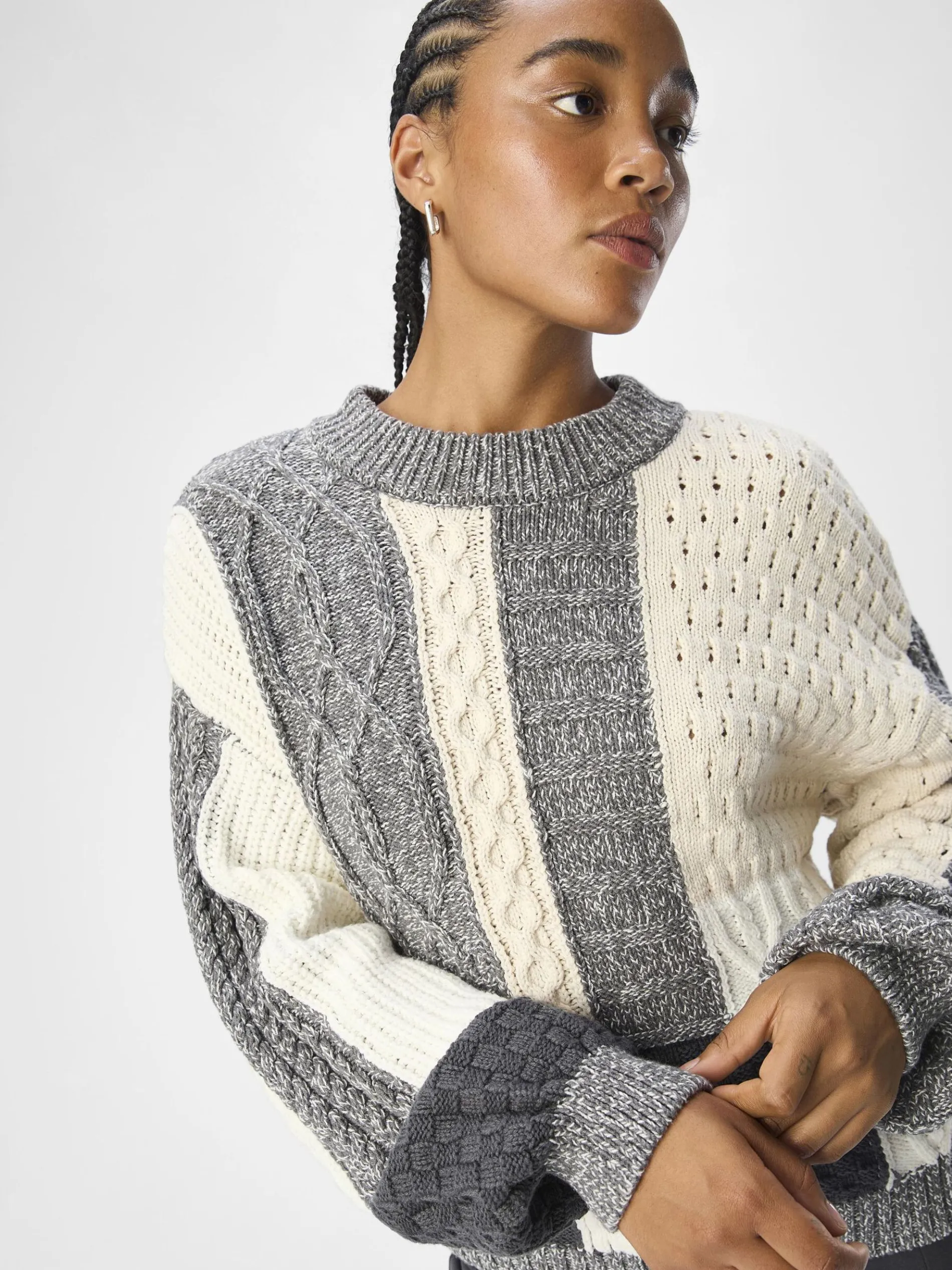 GEBREIDE KABELS SWEATER