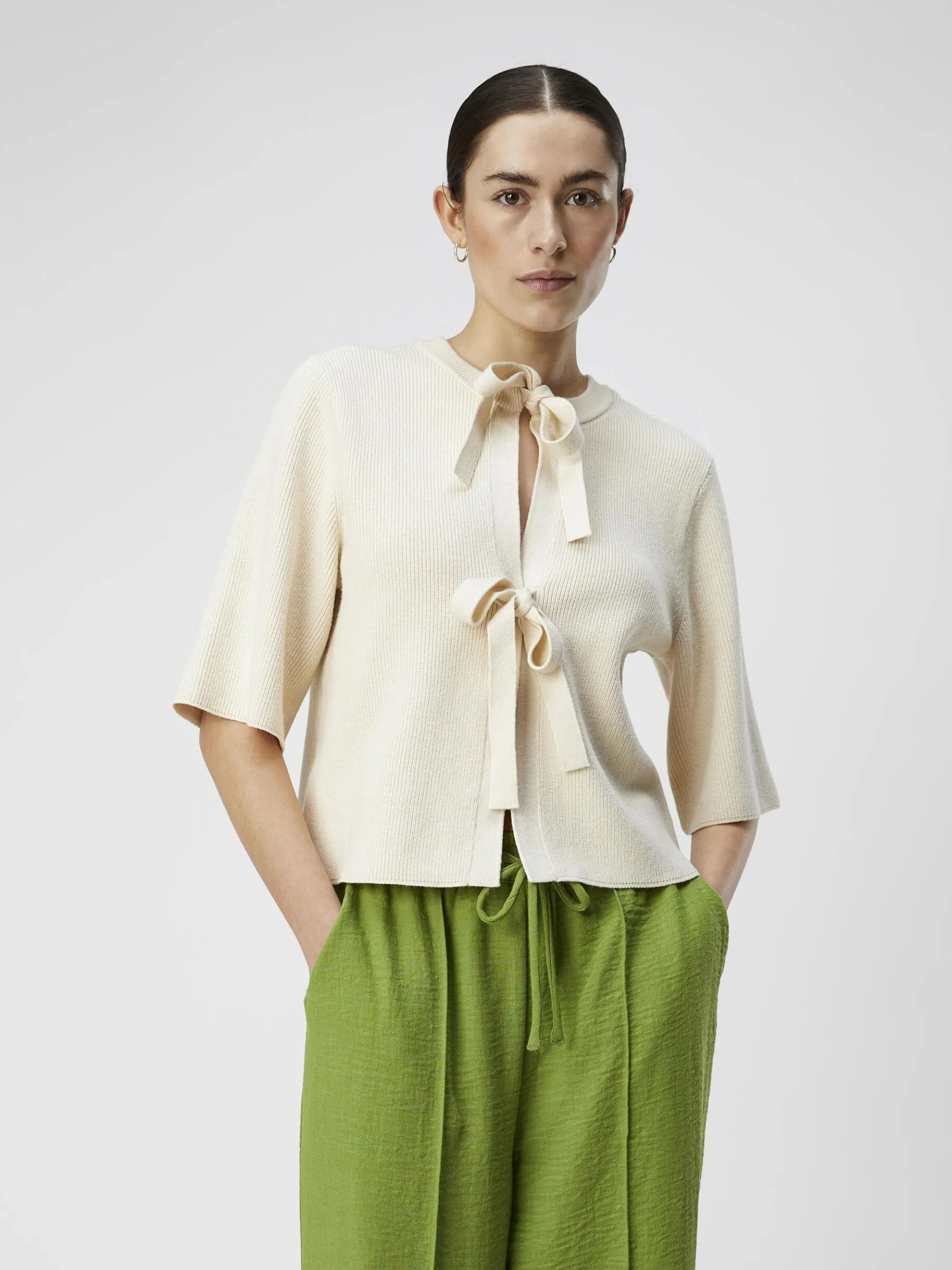 KORTE MOUWEN GEBREID VEST