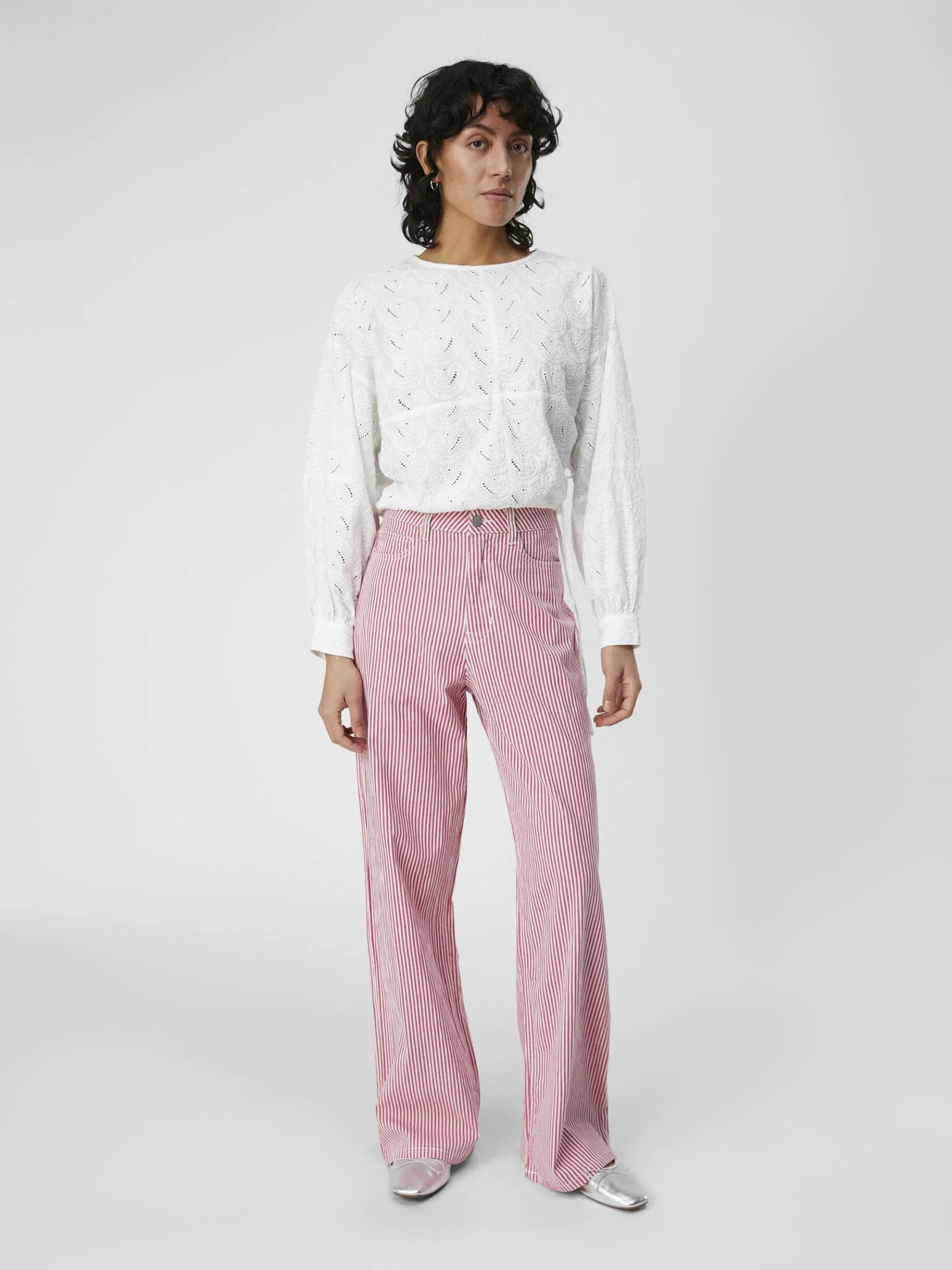 LANGE MOUWEN CROP TOP