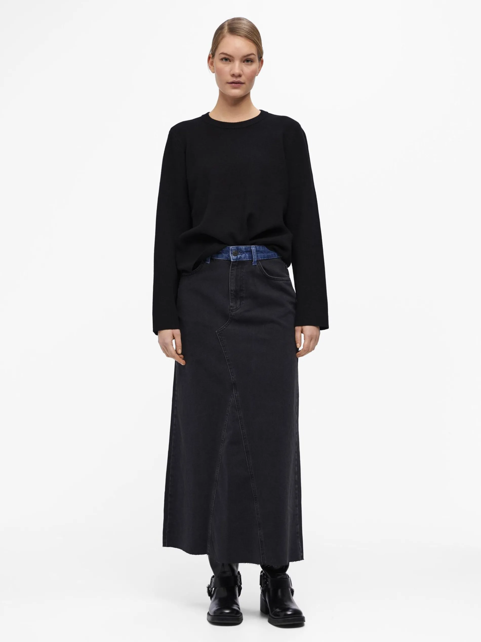 LANGE MOUWEN GEBREIDE TRUI