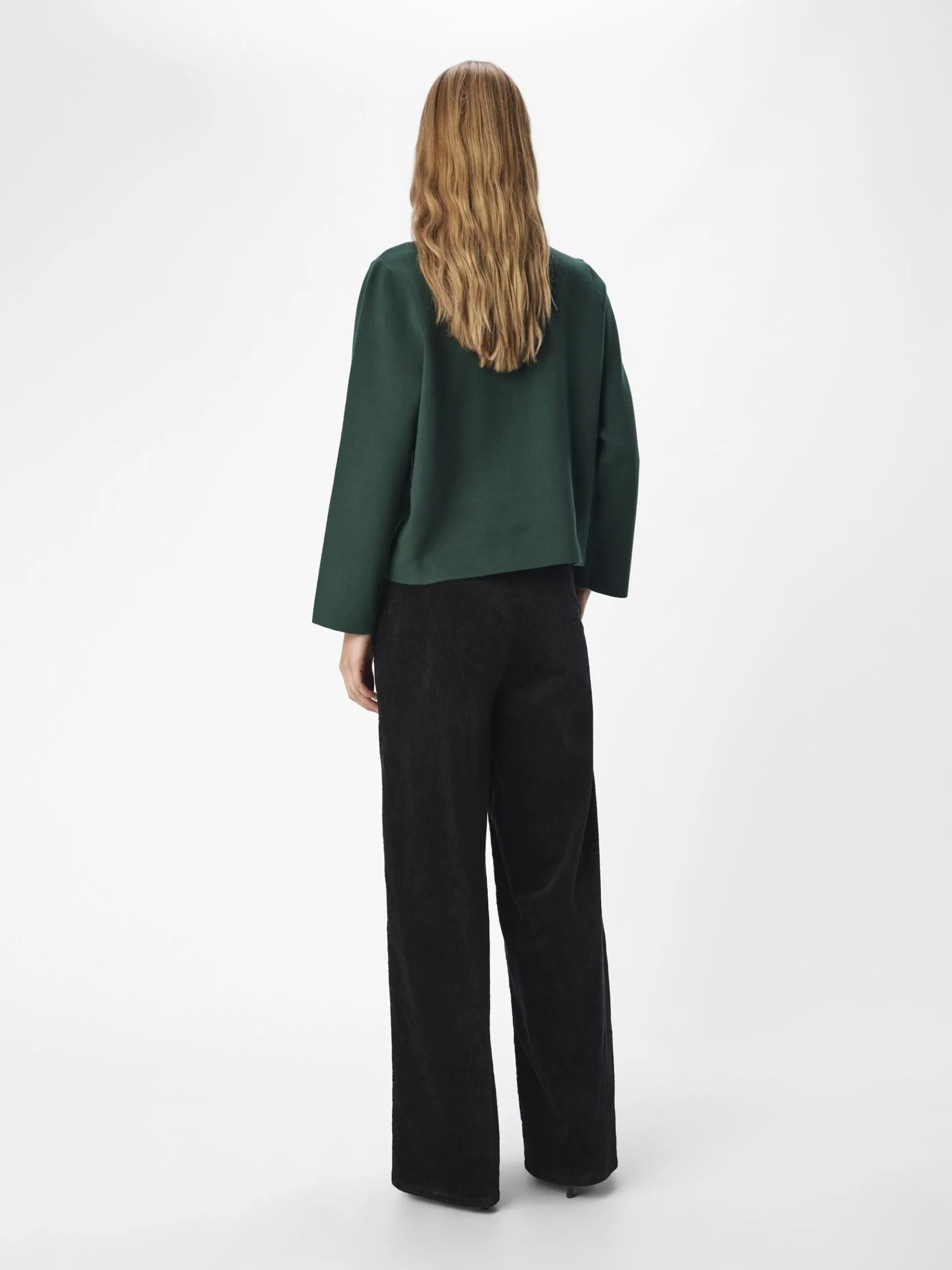 LANGE MOUWEN GEBREIDE TRUI