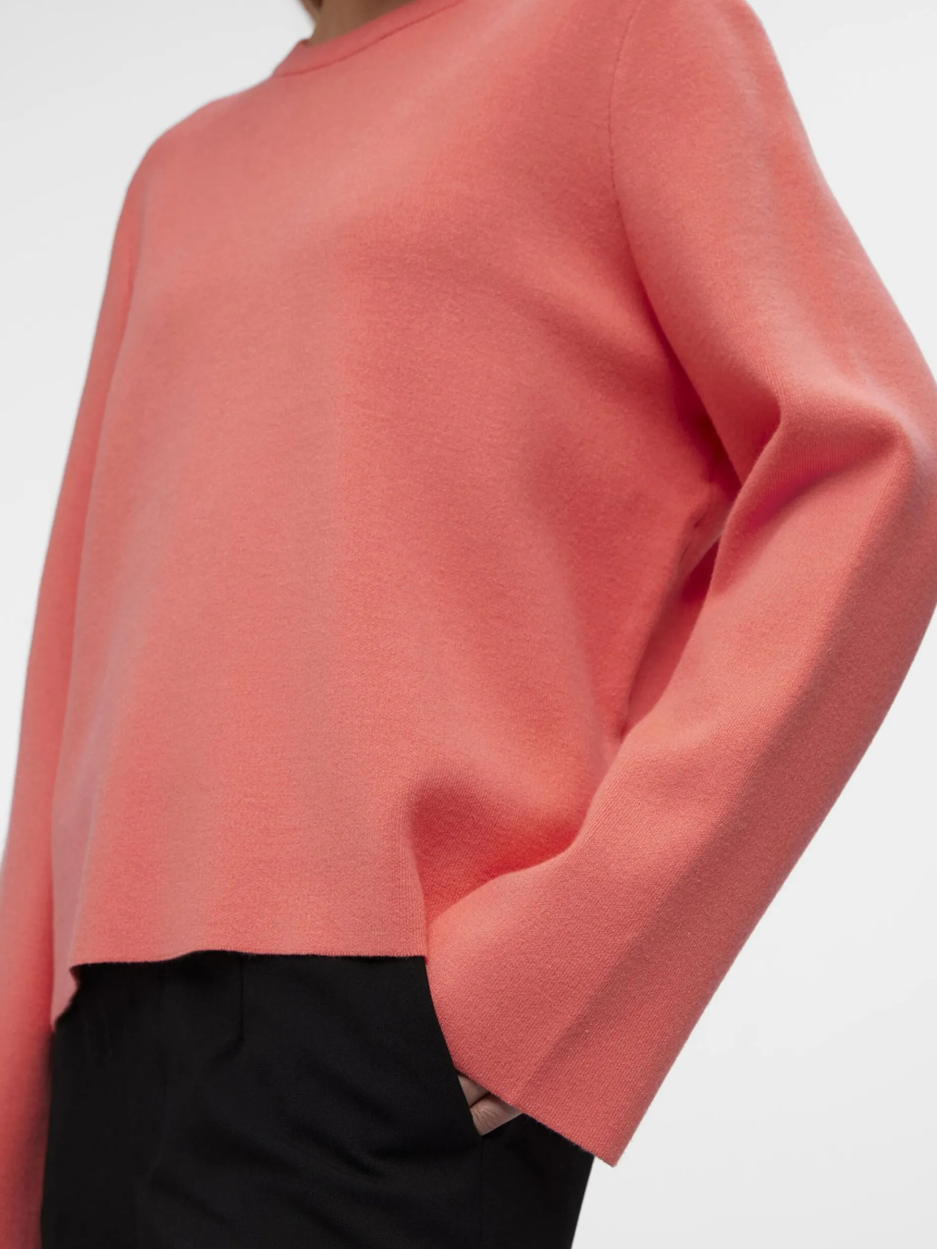 LANGE MOUWEN GEBREIDE TRUI